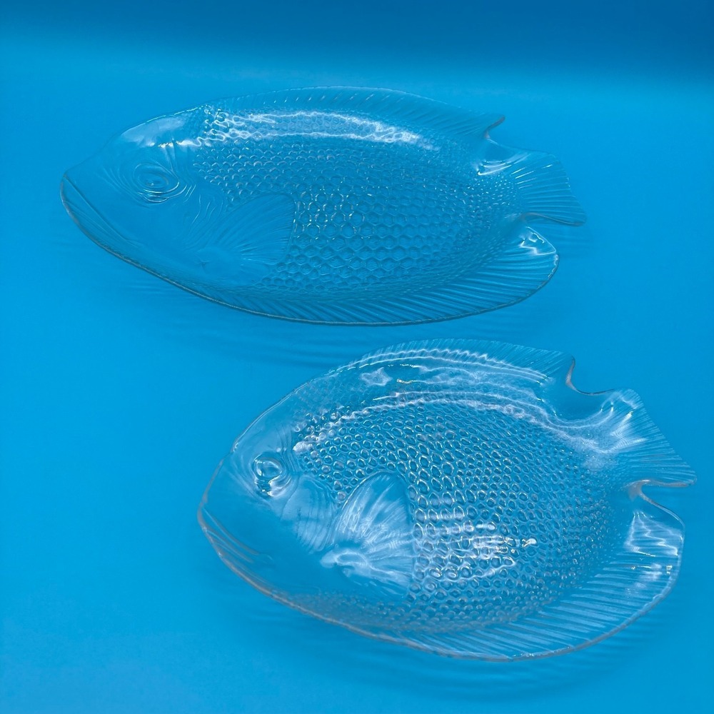 Vintage Arcoroc France Clear Glass Fish Platters Set of 2 Poisson Scale Texture